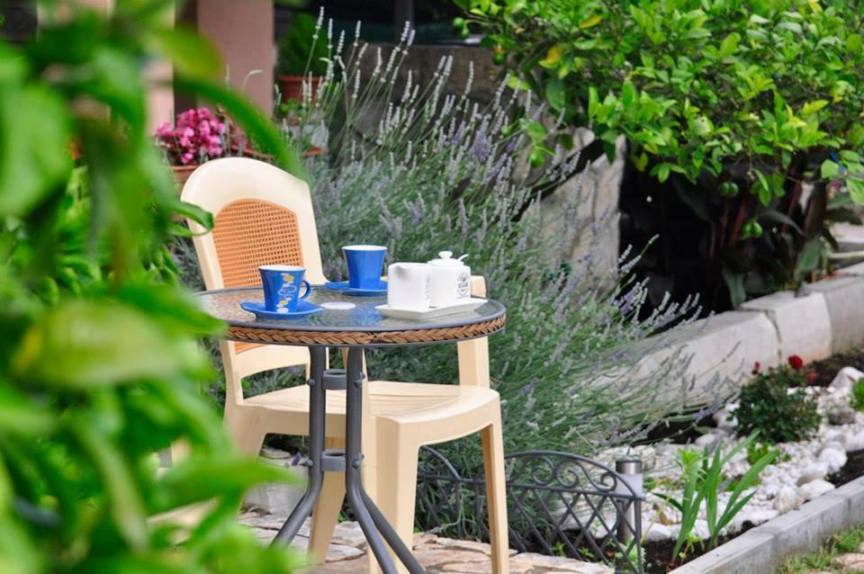 Apartments Franic Ploce  Exterior foto
